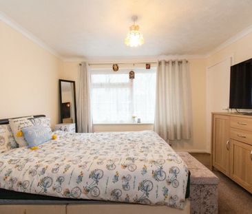 4 Bed Detached House Egdon Drive - Photo 4