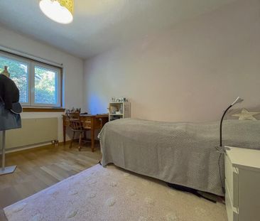 Beautiful 5.5-room villa perched on the heights of Lausanne - Photo 4