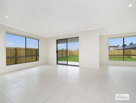 42 Ardrossan Street - Photo 2