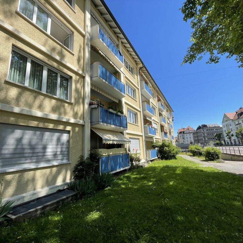 Total sanierte 5.5 Zimmerwohnung im Parterre (115m2) an der Rorschacherstr. 161 in St. Gallen per sofort zu vermieten! - Photo 1