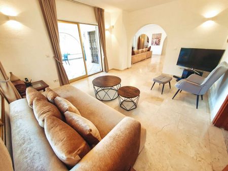 4 bedroom luxury Villa for rent in Nueva Andalucia, Spain - Photo 3