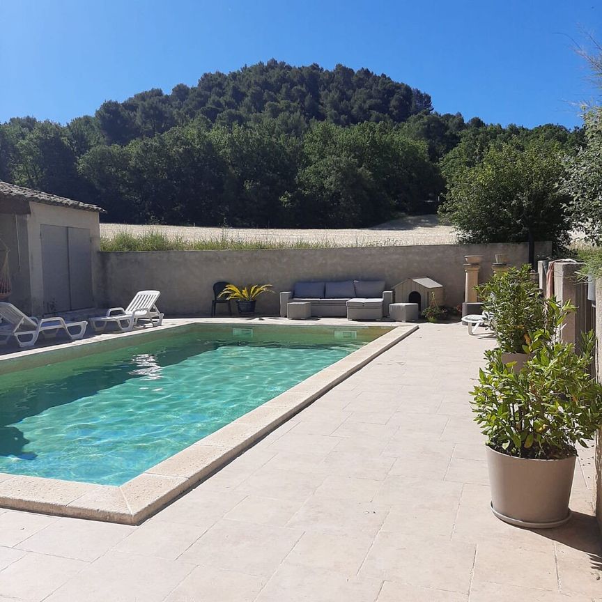 Villa meublée avec piscine et espaces extérieurs secteur campagne - Photo 1