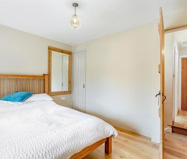 4 bedroom detached house to rent - Photo 4