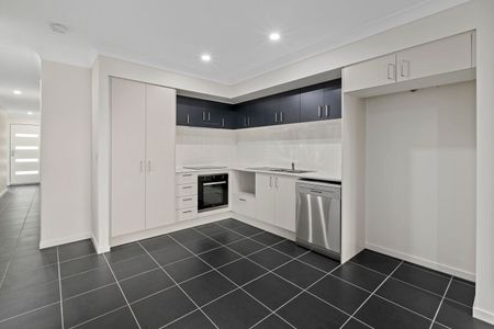2/15 Palmview St, QLD, 4306, Ripley - Photo 4