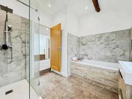 6 bedroom house to rent - Photo 3