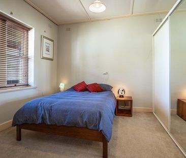Cozy Home In A Great Location! - Photo 5