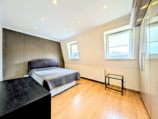 3 bedroom flat to rent - Photo 1