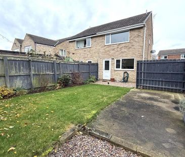 2 bedroom semi-detached house to rent - Photo 6