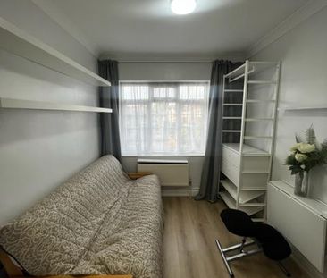 Studio to rent - Photo 5