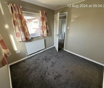 Tobruk Close - Photo 3