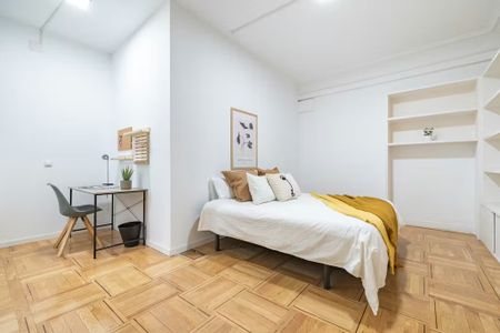 Calle de la Princesa, Madrid, Community of Madrid 28008 - Foto 3