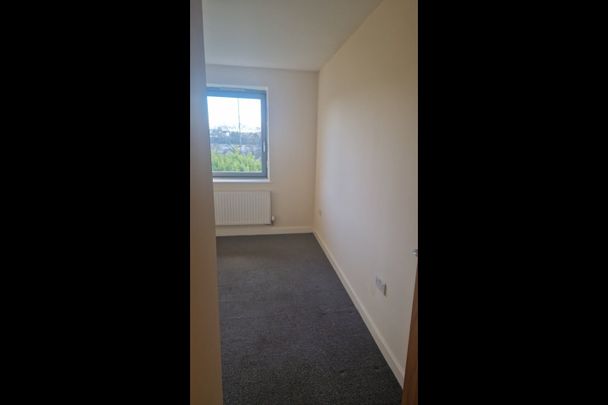 2 Bed Flat, Wyck Beck Road, BS10 - Photo 1