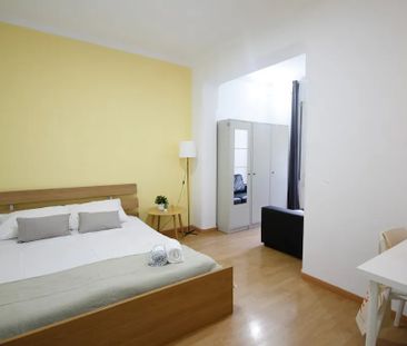 Carrer del Cinca, Barcelona, Catalonia 08030 - Photo 6