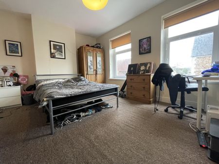 Rhymney Terrace, Cathays - Photo 2