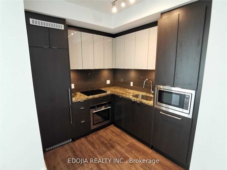 For Lease - 125 Blue Jays Way Unit# 1811, Toronto, Ontario - Photo 2