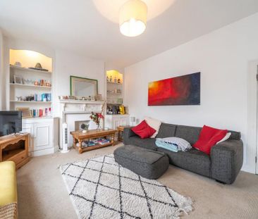 3 bedroom flat to rent - Photo 1