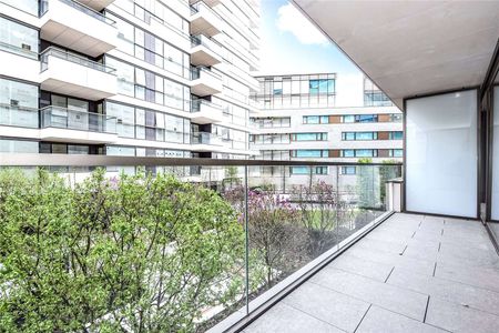 A 2 bedroom, 2 bathroom apartment located within the iconic and highly sought after One Tower Bridge development located in the heart of South Bank. - Photo 4