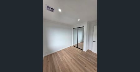 Move in before Christmas and enjoy a complimentary $100 Woolworths gift card as our welcome gesture. - Photo 4