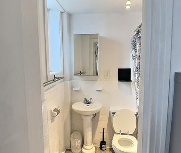 1820 Boul. Rosemont - Photo 1