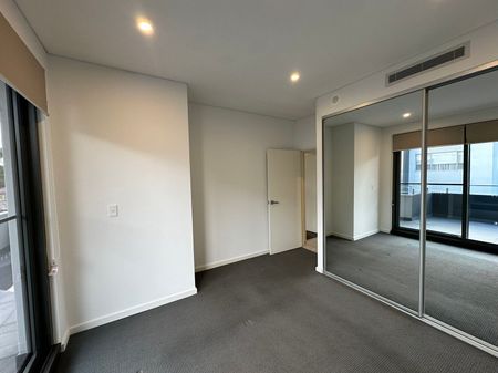 Top Level 3 Bedrooms + Study Apartment for lease - Photo 3