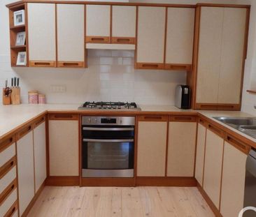 22 Surrey Crescent, Lower Mitcham, SA 5062 - Photo 3