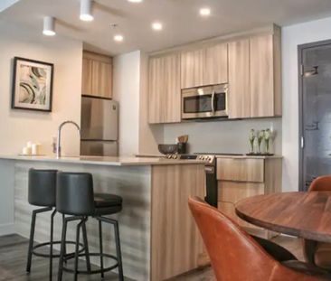 265 Boul. Hymus, #812 - Photo 1