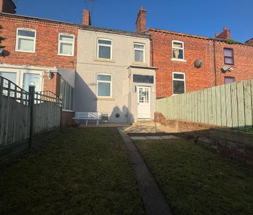3 bedroom terraced house to rent - Photo 4