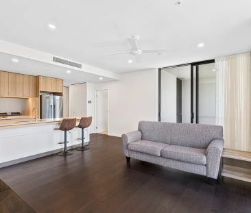 Stylish 2-Bedroom Furnished Apartment in the Heart of West End! - Photo 1