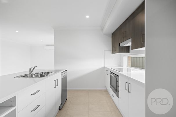 26 Blackwood Cct, Forest Hill NSW 2651 - Photo 1