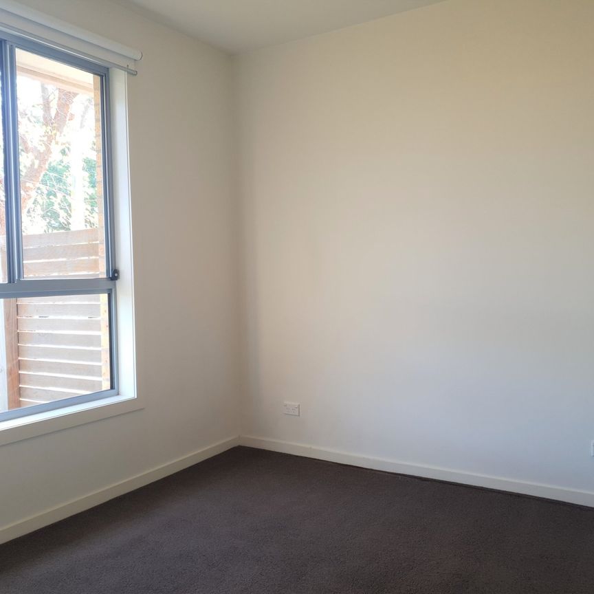 TWO-BEDROOM APARTMENT IN A FANTASTIC LOCATION **Application Pending** - Photo 1