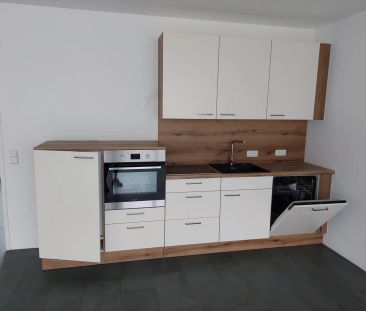 Großzügige - Terrassenwohnung / DG mit Lift im Zentrum von Amstetten - Photo 3