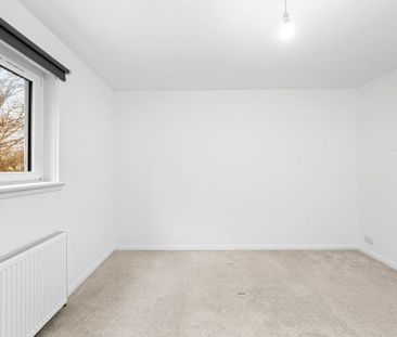 4 bedroom terraced house to rent - Photo 3