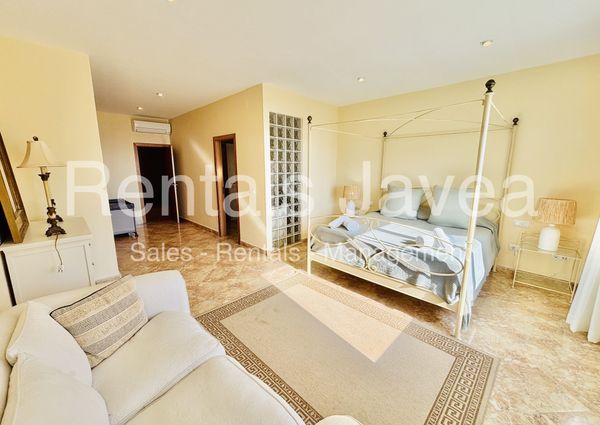 Villa with sea views for long term rental Javea Port