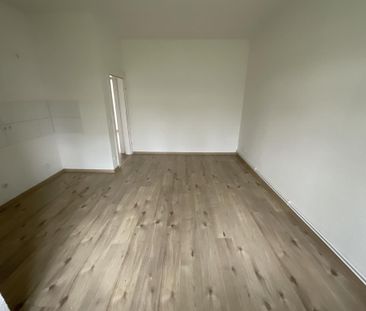 Renovierte 2-ZKB–Wohnung in ruhiger Lage in Heppens zu vermieten! - Foto 1