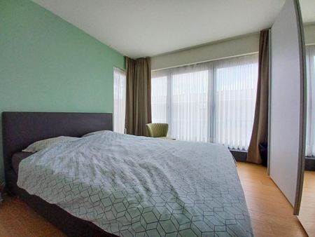 Ruim 2-SLK appartement met overdekte parkeerplaats - Photo 4