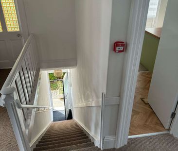Beautifully refurbished shared house, quiet location - Photo 4