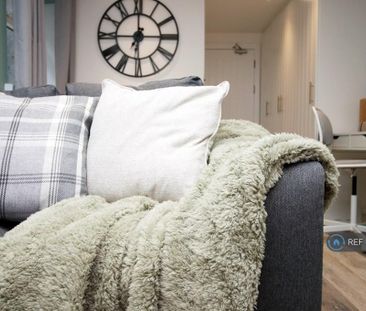 1 bedroom flat to rent - Photo 2