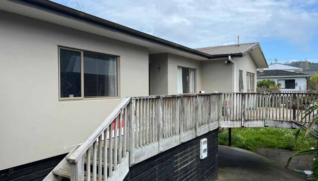 B/28 Glengarry Road, Glen Eden, Auckland - Photo 1