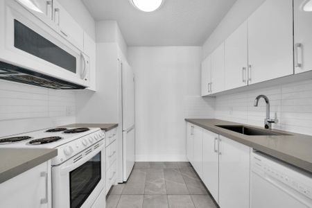 For Lease - 33 Isabella Street Unit# 1611, Toronto, Ontario - Photo 4