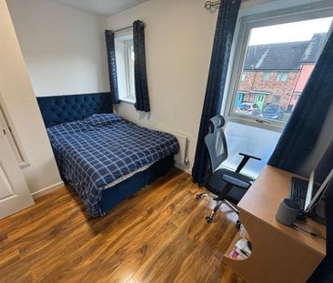 2 bedroom terraced house to rent - Photo 4