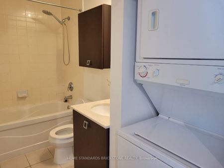 For Lease - 37 Grosvenor Street Unit# 2510, Toronto, Ontario - Photo 4