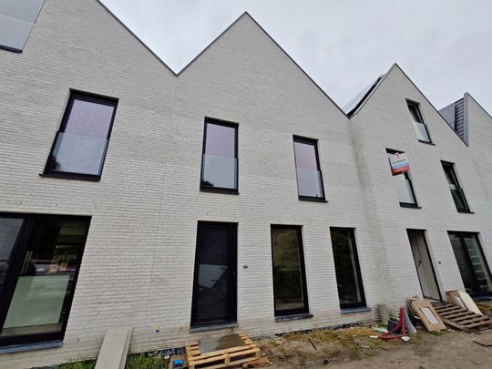 Centraal gelegen nieuwbouwwoning te Loppem - Photo 1