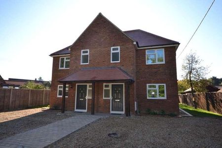 Bird In Hand Lane, Sonning Common, RG4 - Photo 5