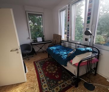 Gepflegte & ruhige 3,5-ZKB-Wohnung mit großem Balkon – ca. 105 m² –... - Photo 1