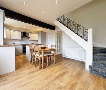 3 bedroom semi-detached house to rent - Photo 4