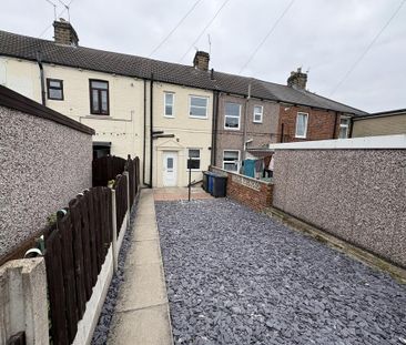 2 bedroom terraced house to rent - Photo 5