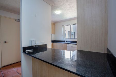 Bella Vista Resort. 2 Bedroom with extra large balcony. - Photo 4