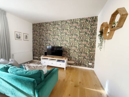 1 Bedroom Home – Medium Let - Photo 3