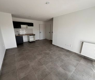 Location Appartement 2 pièces 38m² TOULOUSE 31400 - Photo 3