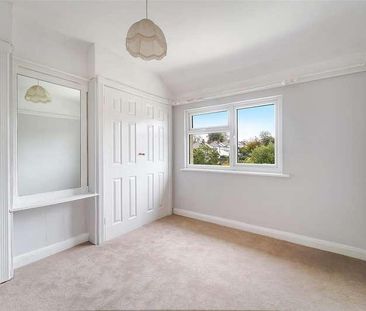 Oaks Way, Carshalton, SM5 - Photo 3